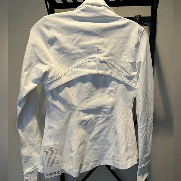 Lulu lemon define jacket - Picture 3 of 4